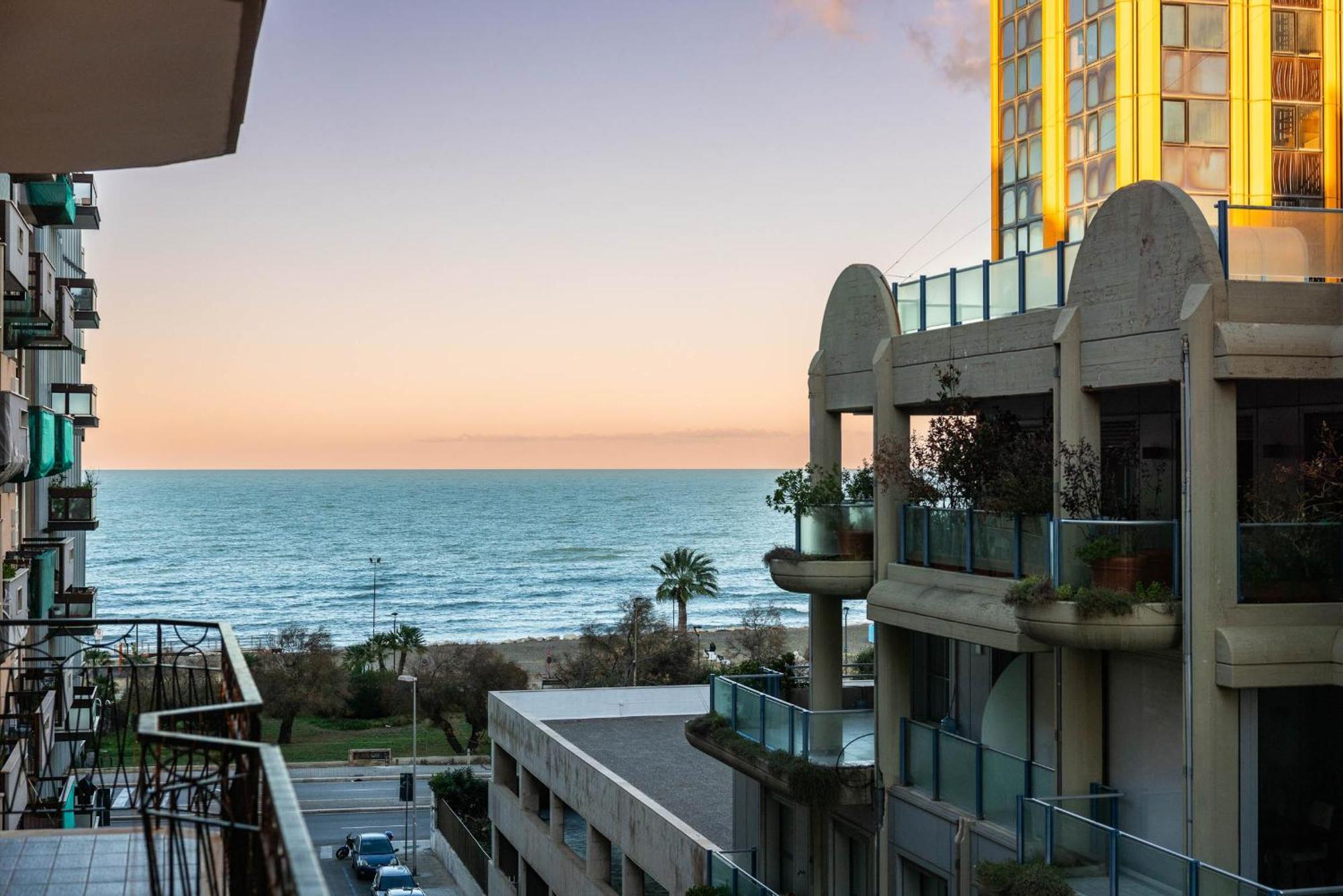 Apartamento Casa Dei Visionari - Mare Bari Exterior foto